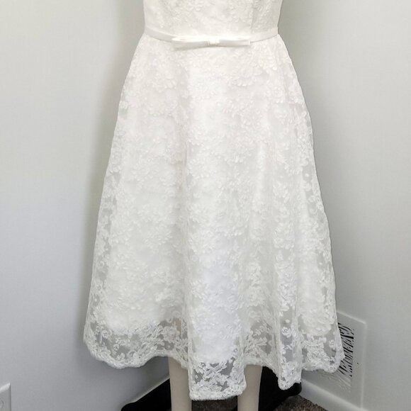 Mingda’s Dress White Lace Fit & Flare Sleeveless Fit & Flare Midi Dress Size 6/8 - Picture 7 of 14